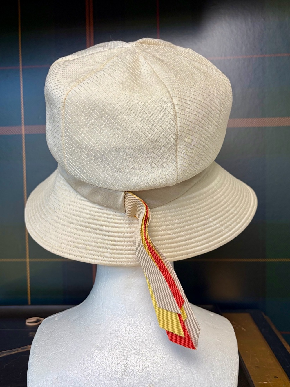 Schiaparelli Vintage 50/60s Wide-Brim Ribbed Sun Hat, ribbon Tail, 23”/58cm EUC🦄 - Picture 5 of 15